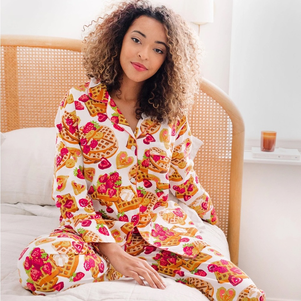 Printfresh long pajama set in waffles in bed pattern- size large